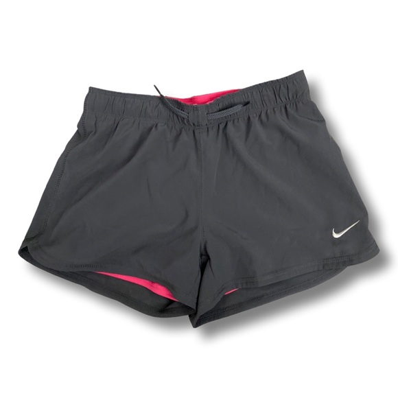 Girls Nike Shorts - Picture 1 of 3